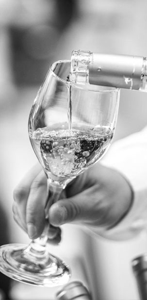 Right Parallax Background Element